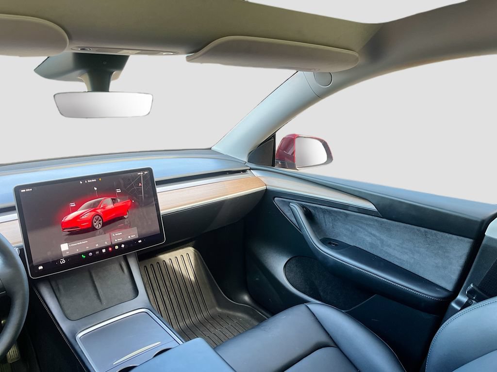 Used 2025 Tesla Model Y Long Range RWD image 24