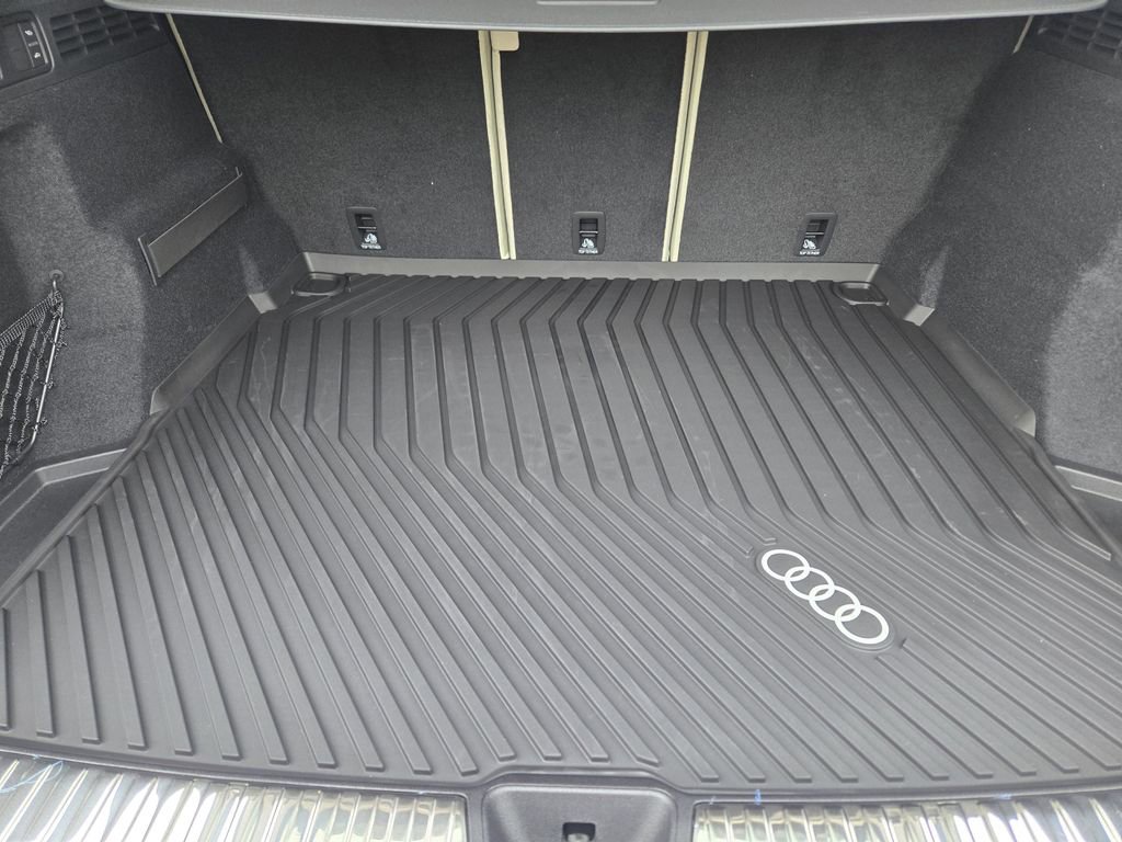 New 2025 Audi Q5 Prestige image 34