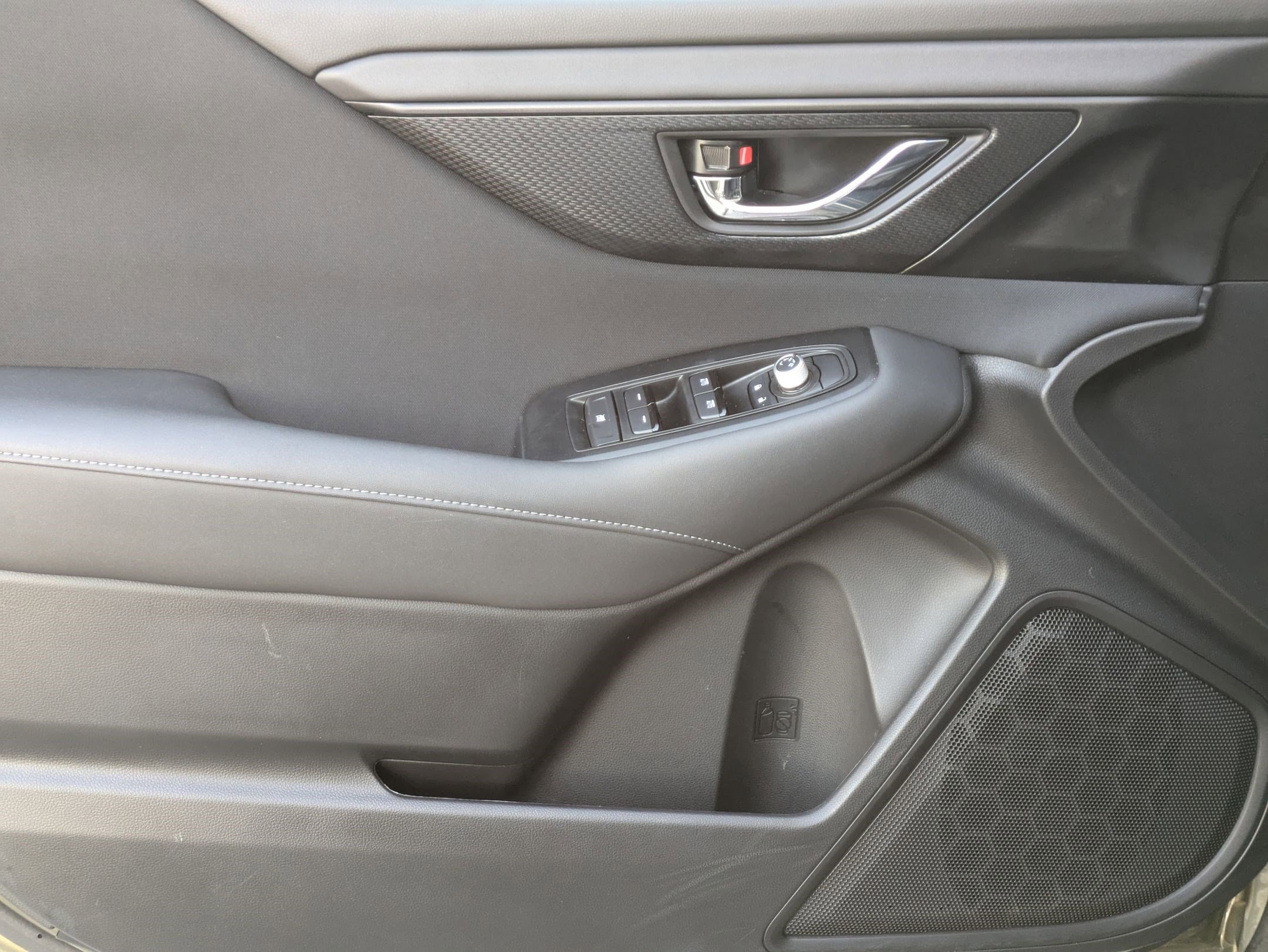 Used 2025 Subaru Outback Premium image 9