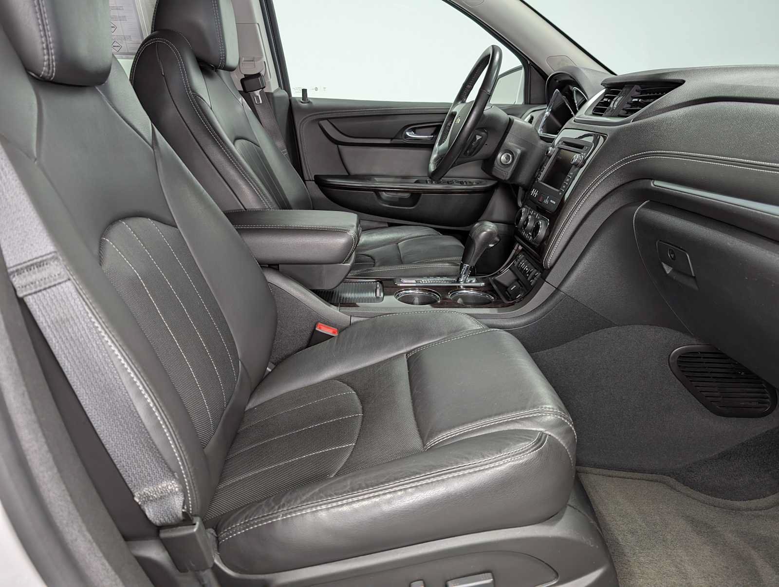 Used 2017 Chevrolet Traverse Premier AWD/4WD image 44