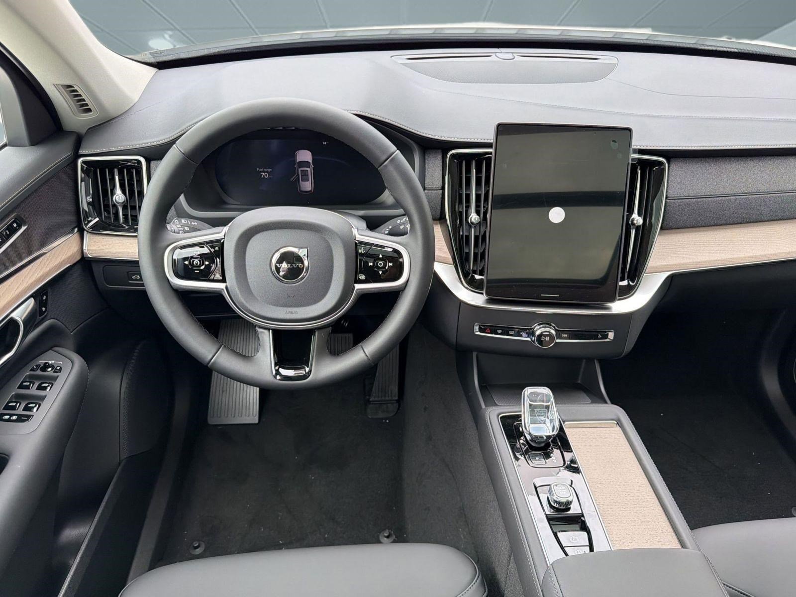 New 2026 Volvo XC90 B6 Plus w/ Protection Package AWD/4WD image 27