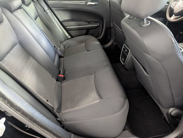 Used 2022 Chrysler 300 Touring w/ Sport Appearance Package RWD image 32