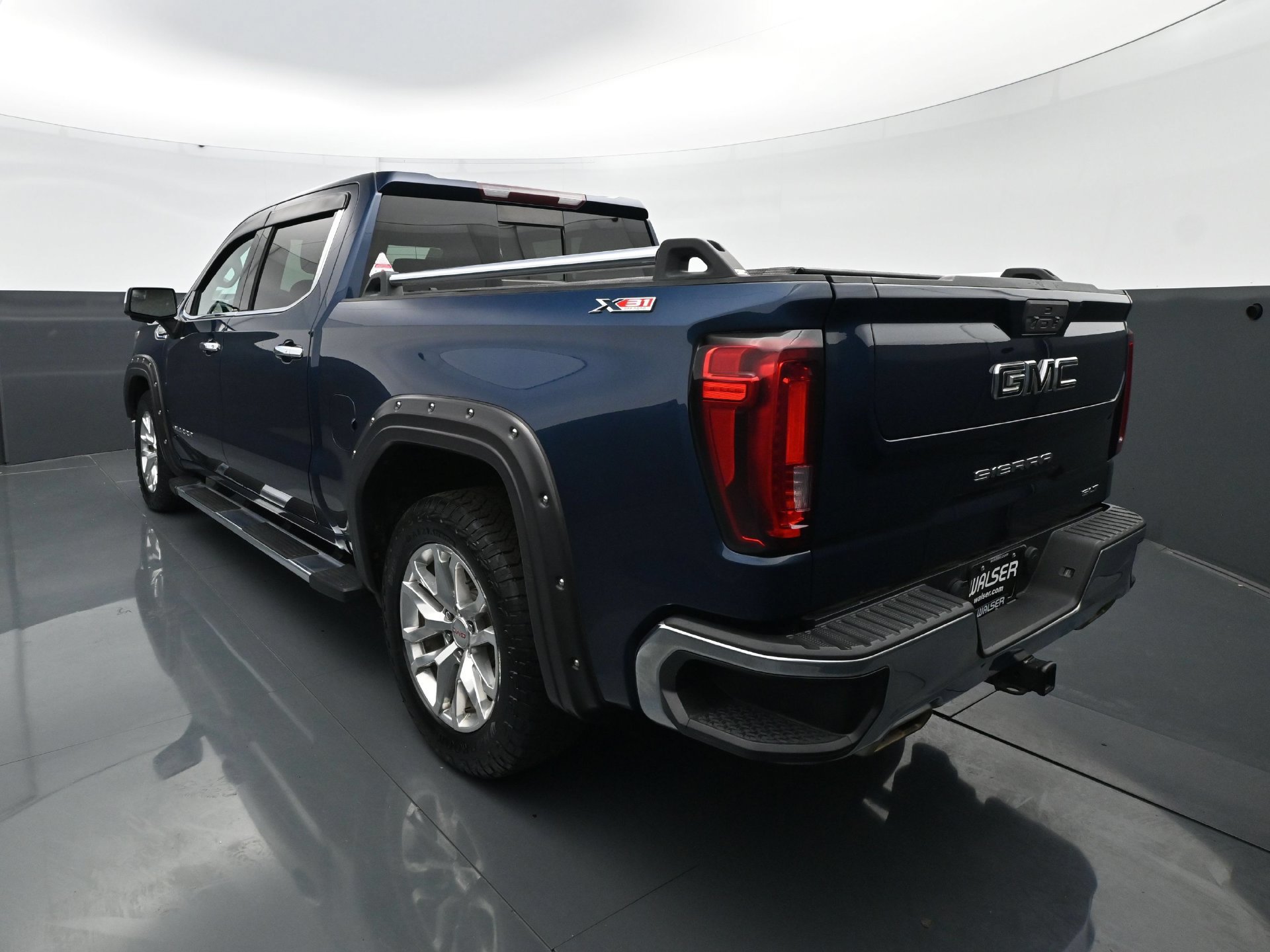 Used 2020 GMC Sierra 1500 SLT w/ SLT Premium Package AWD/4WD image 5