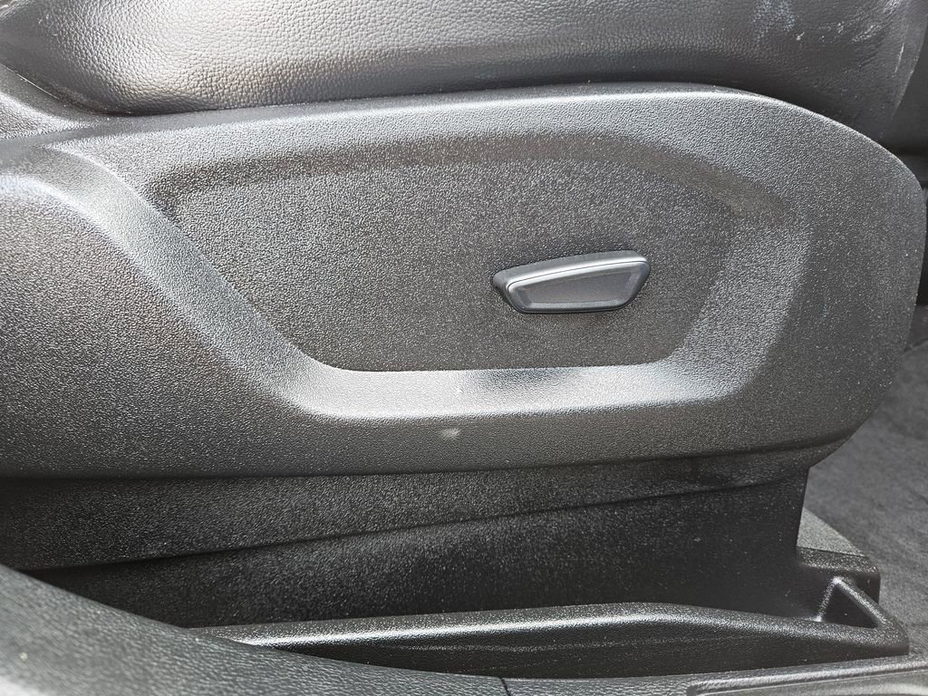 Used 2023 Ford Edge SEL w/ Convenience Package image 40