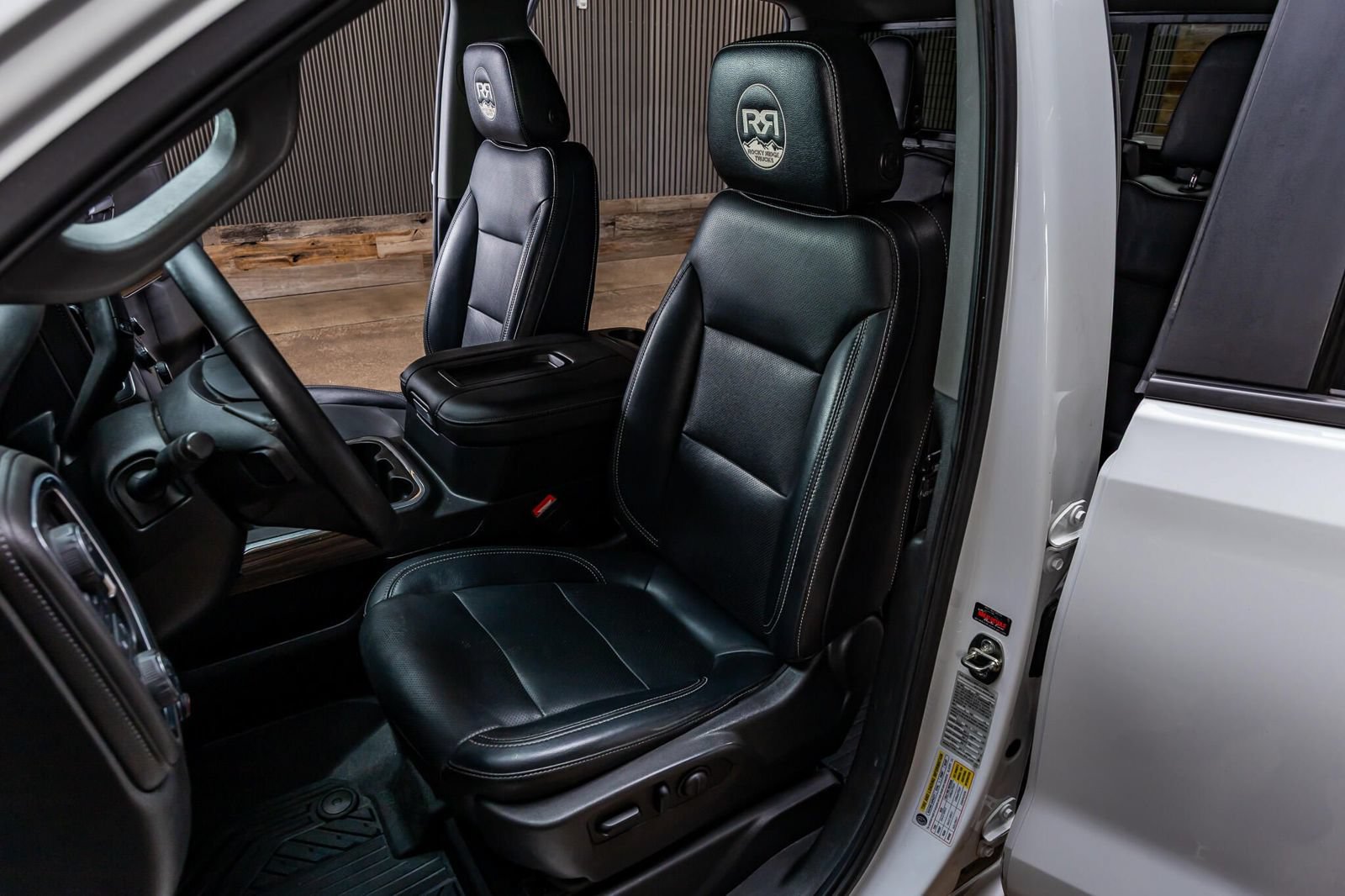 Used 2020 Chevrolet Silverado 1500 RST AWD/4WD image 37
