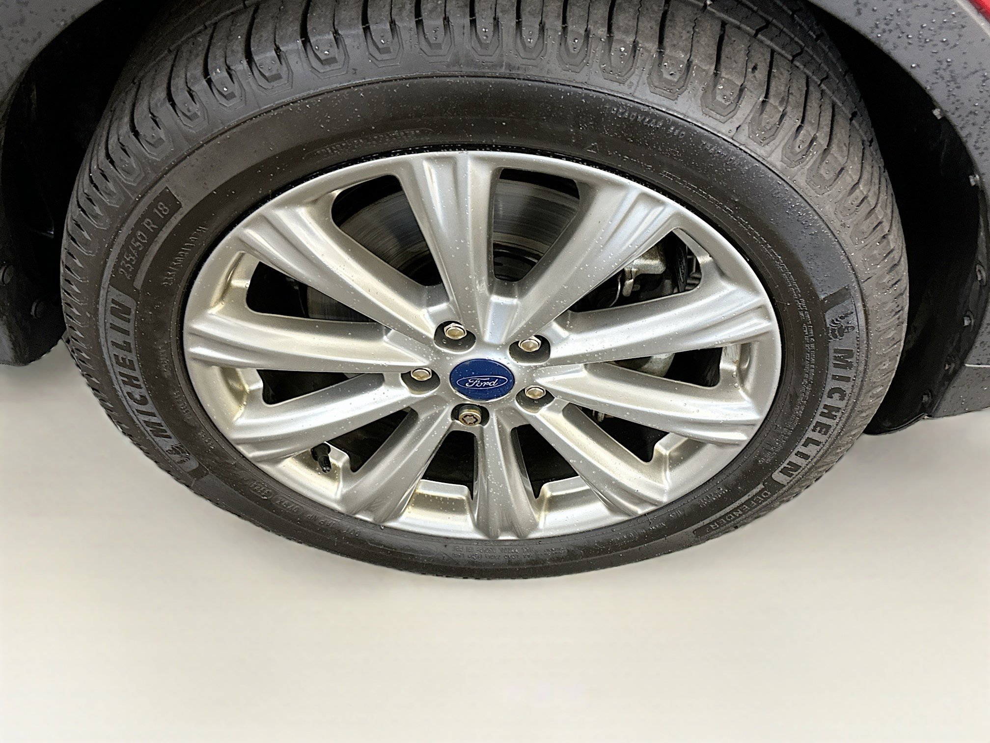 Used 2018 Ford Escape Titanium w/ Ford Safe & Smart Package image 11