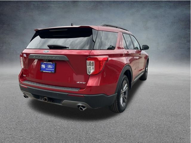 Used 2022 Ford Explorer XLT w/ Equipment Group 202A AWD/4WD image 3