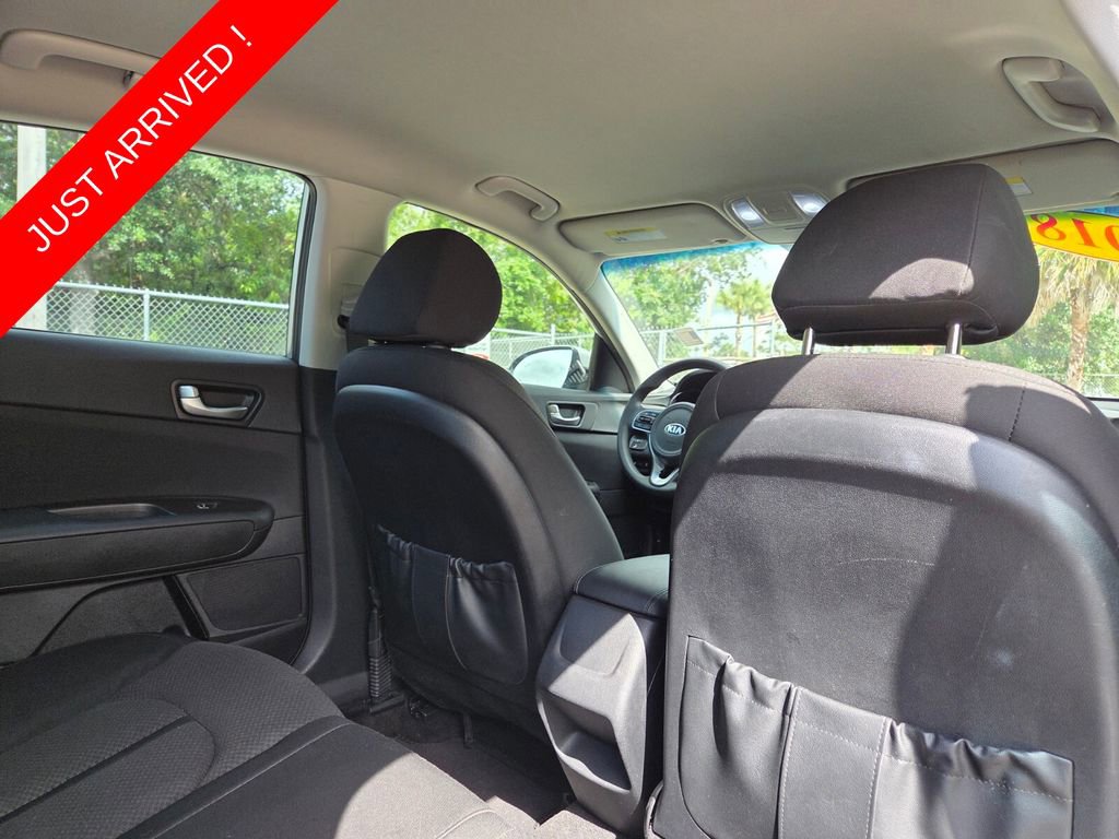 Used 2018 Kia Optima LX w/ 17" Alloy Wheels Package FWD image 16