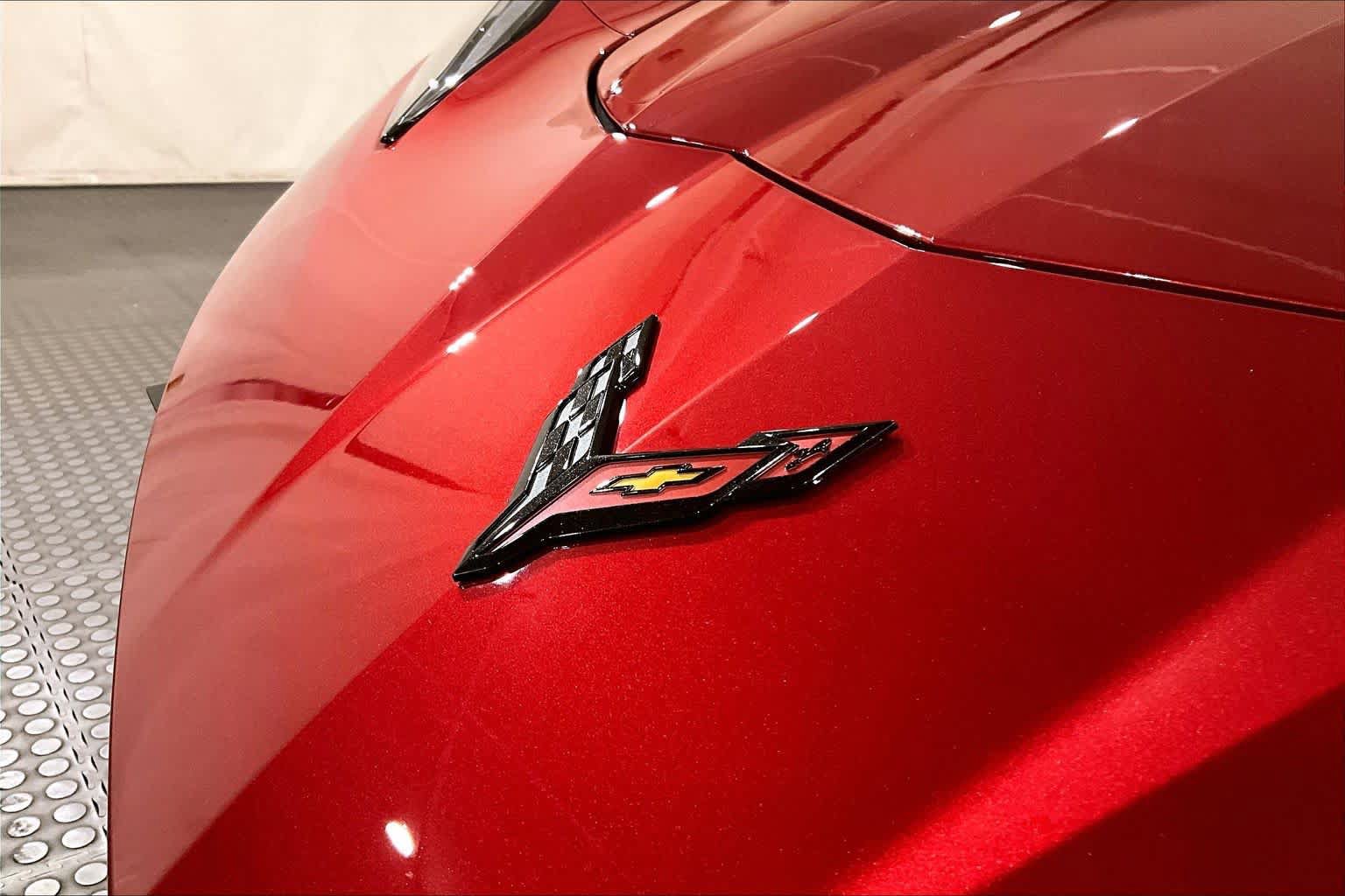 Used 2024 Chevrolet Corvette Stingray Preferred Conv w/ Z51 Performance Package RWD image 9
