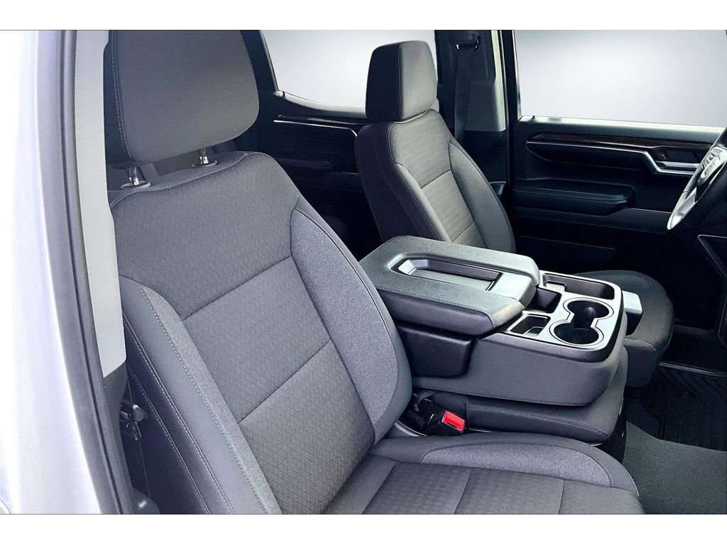 Used 2024 GMC Sierra 1500 SLE image 26