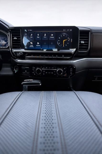 Used 2023 Chevrolet Silverado 1500 High Country w/ Technology Package image 22