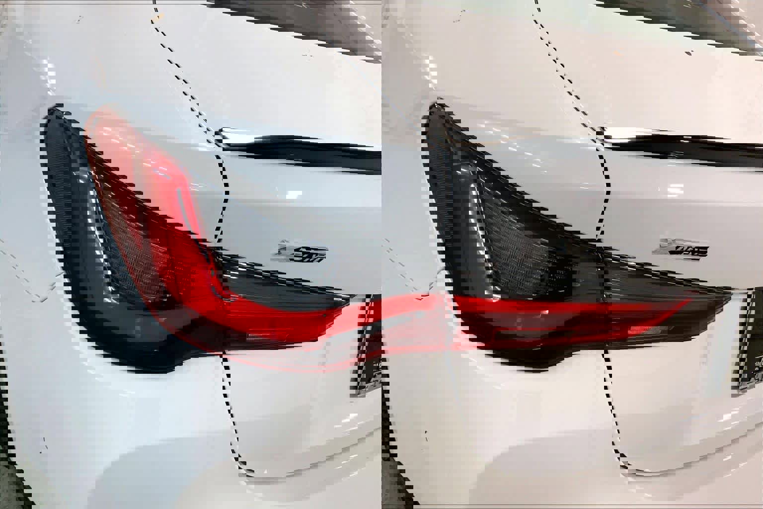 Used 2024 BMW M4 xDrive Competition w/ Executive Package image 28