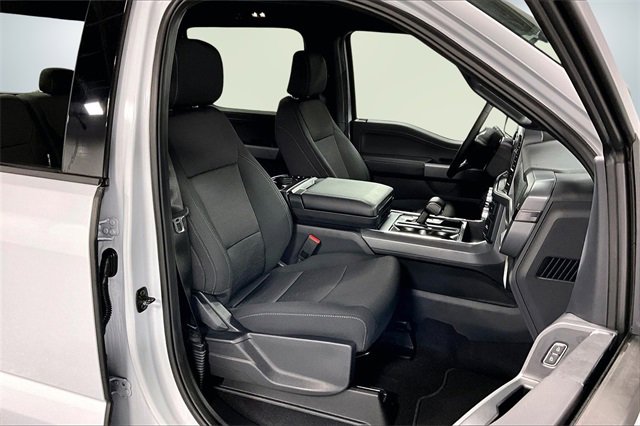 New 2025 Ford F150 XLT w/ Equipment Group 301A Standard image 11