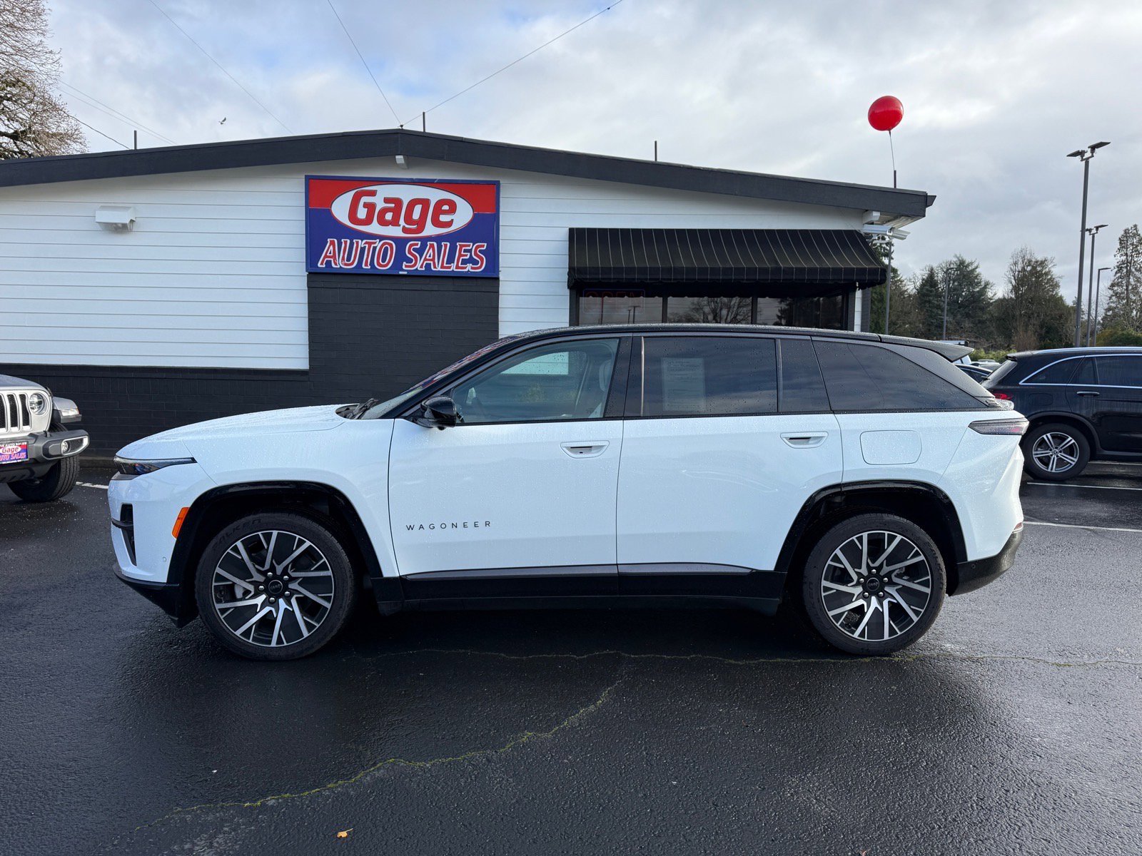 Used 2025 Jeep Wagoneer S Limited image 3