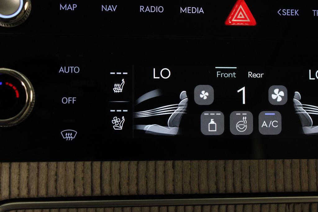 Used 2025 Genesis GV80 3.5T Prestige image 26