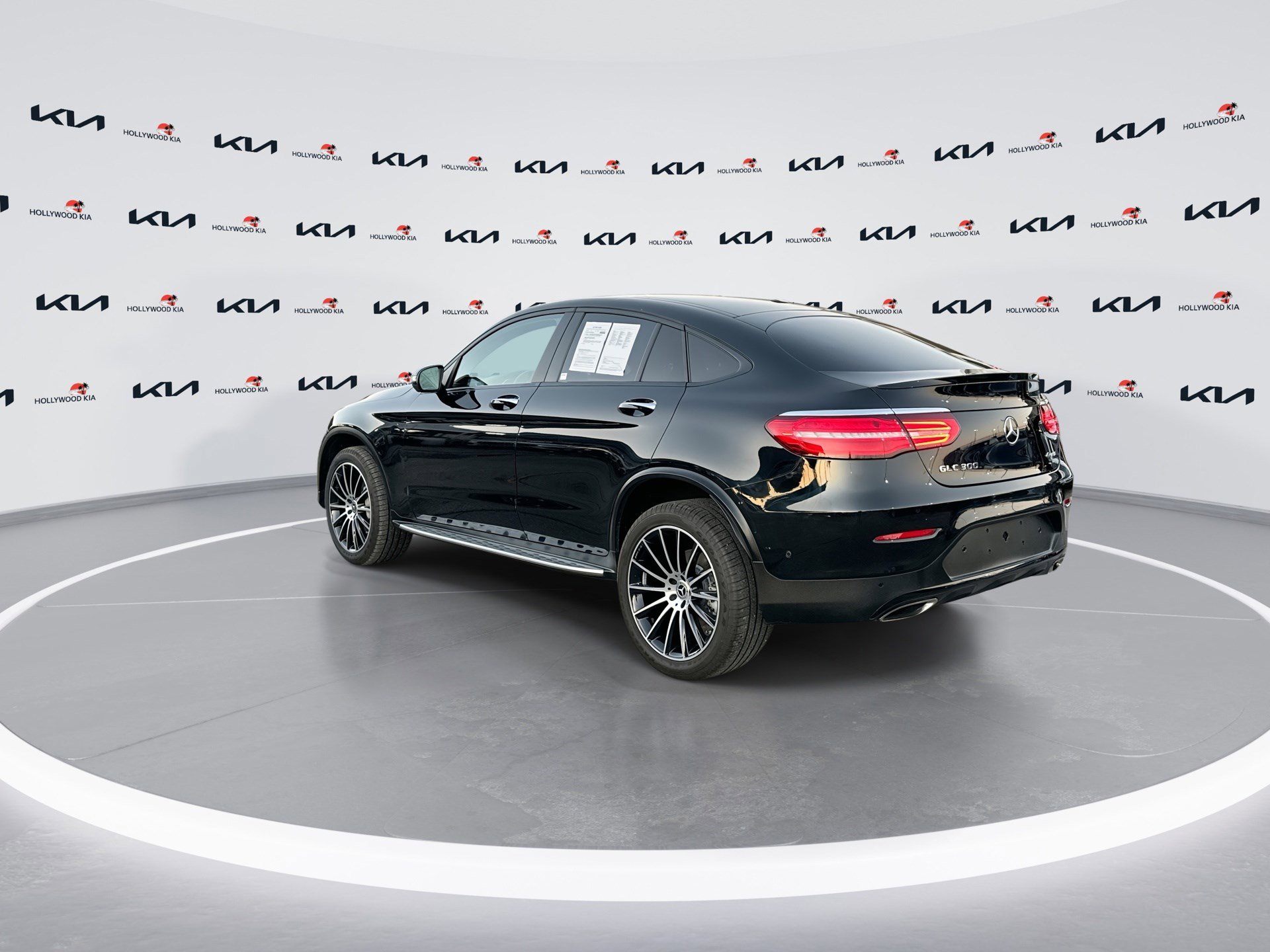 Used 2019 Mercedes-Benz GLC 300 4MATIC Coupe image 6