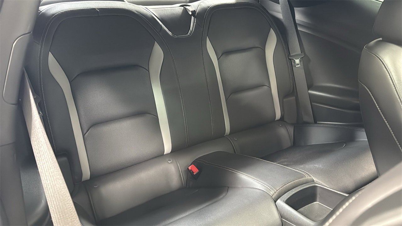 Used 2020 Chevrolet Camaro LT w/ RS Package image 17