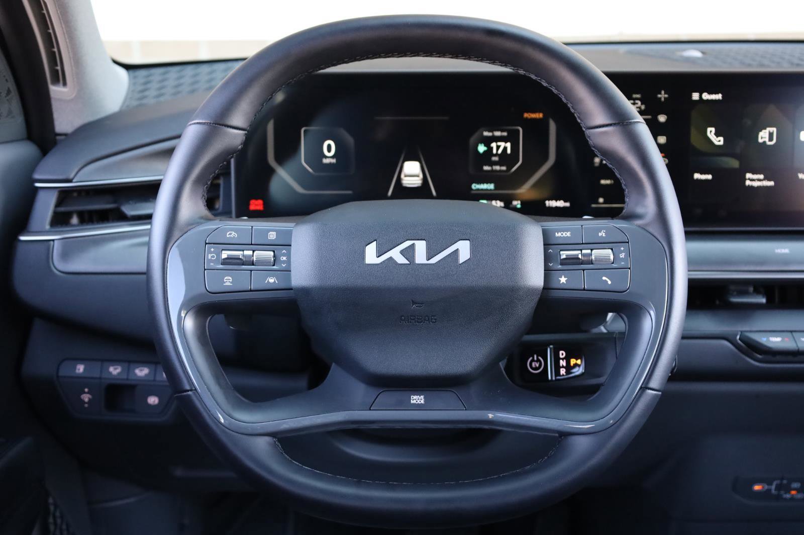Used 2024 Kia EV9 Light Long Range RWD image 34