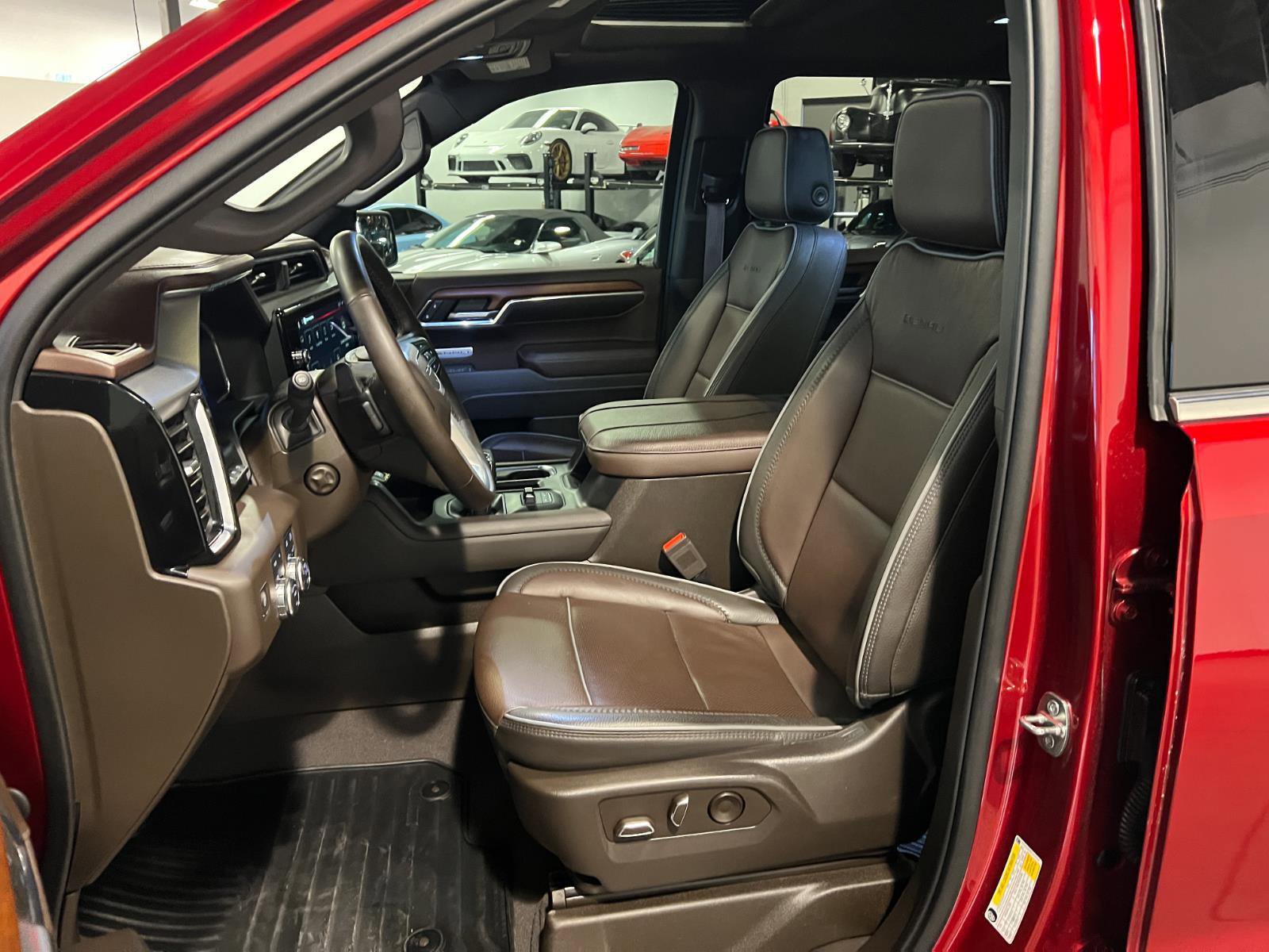 Used 2023 GMC Sierra 1500 Denali w/ Denali Reserve Package image 9