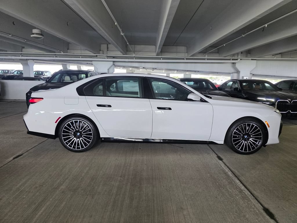 New 2026 BMW 740i w/ Executive Package RWD video 3