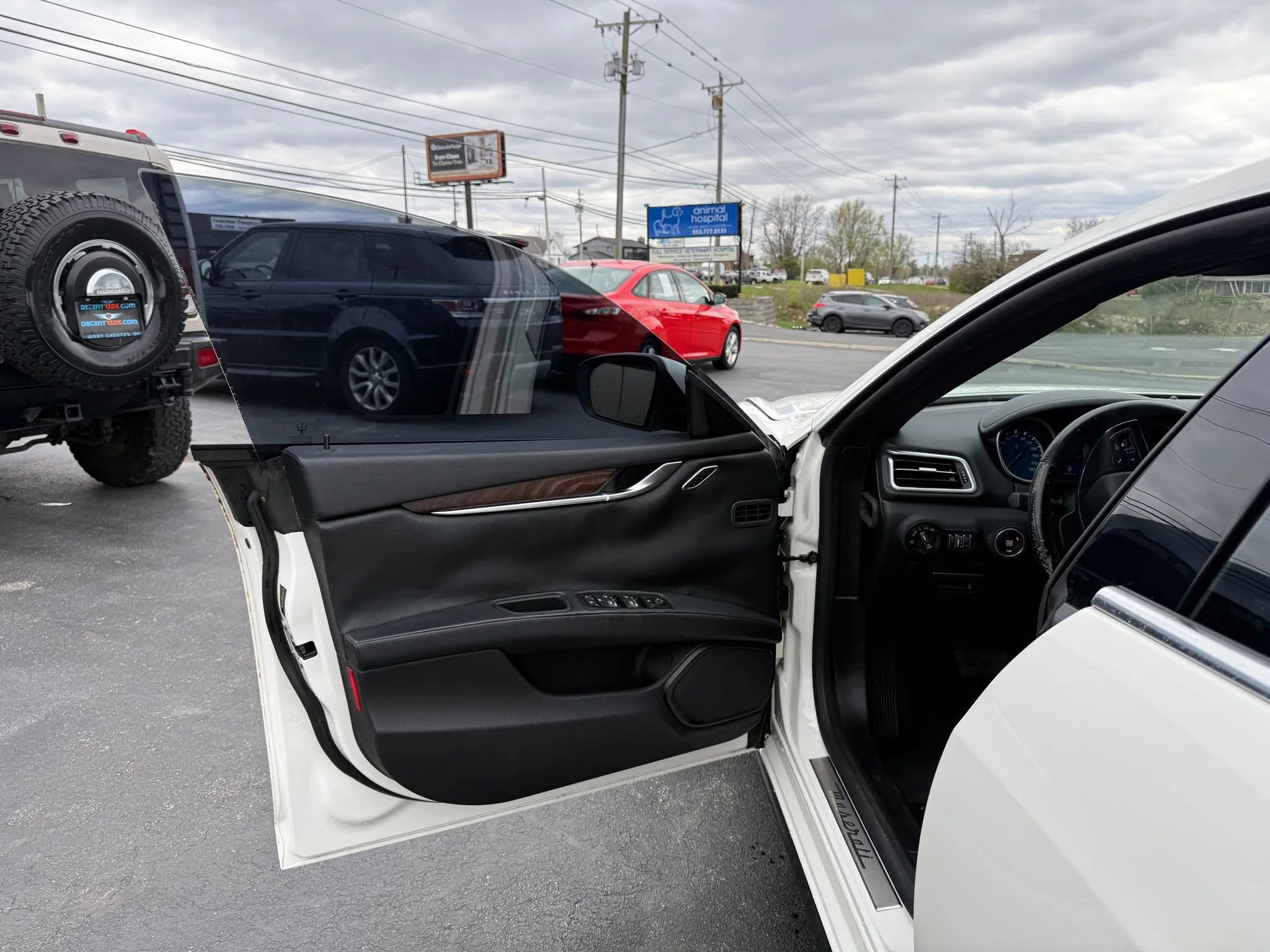 Used 2017 Maserati Ghibli image 41