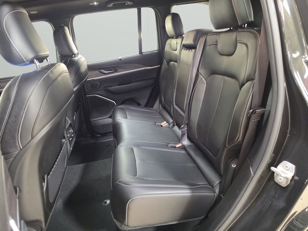 Used 2024 Jeep Grand Cherokee Limited 4xe AWD/4WD image 14