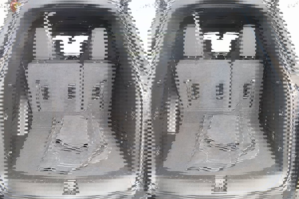 Used 2023 Chevrolet Traverse LT w/ LPO, Cargo Package image 47