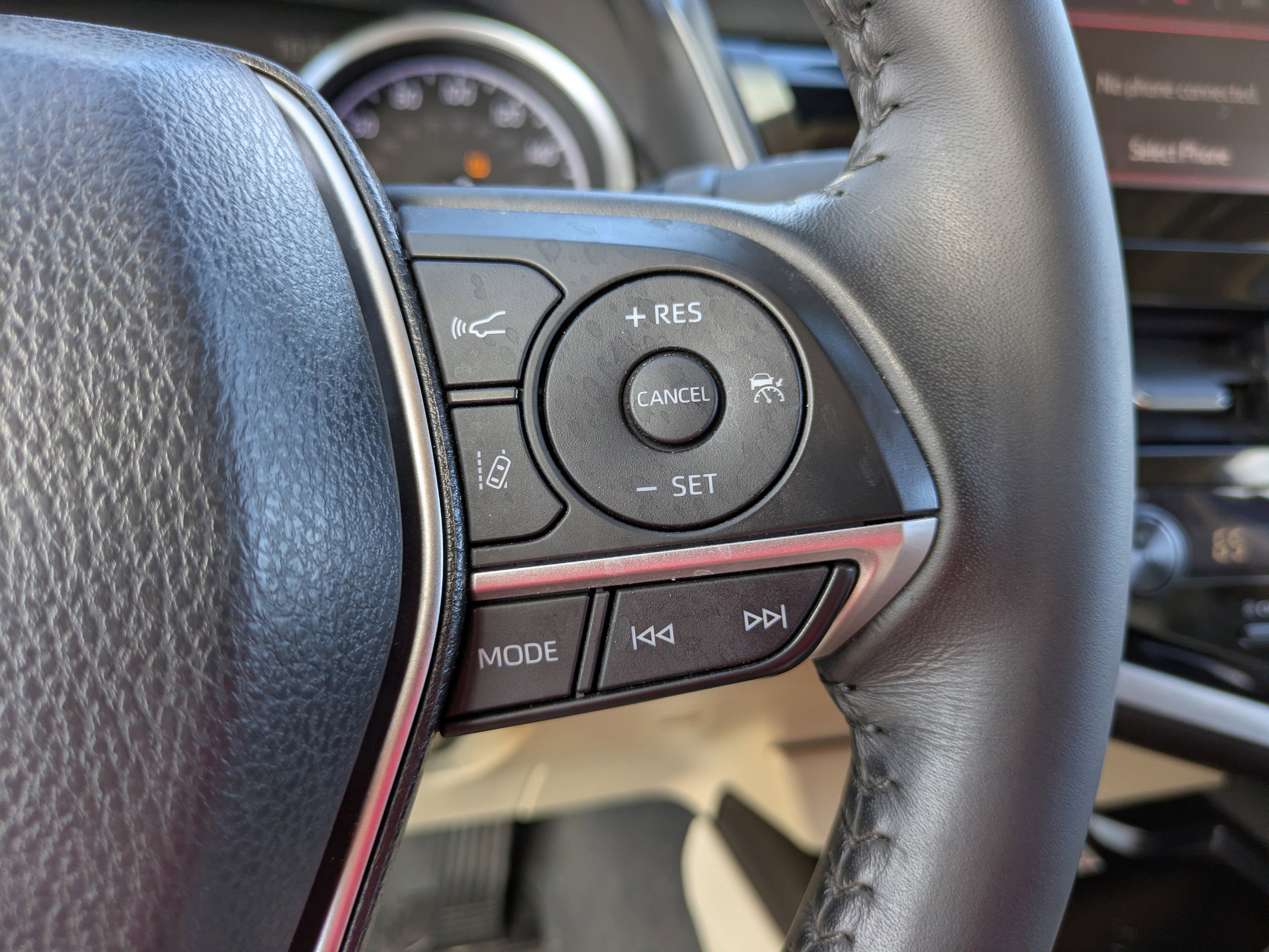 Used 2022 Toyota Camry XLE w/ Navigation Upgrade Package FWD image 28