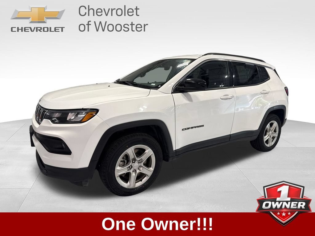 Used 2024 Jeep Compass Latitude AWD/4WD image 1