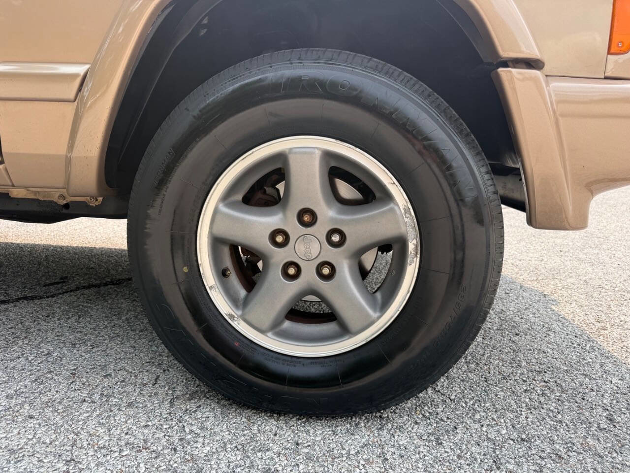 Used 1999 Jeep Cherokee Classic image 45