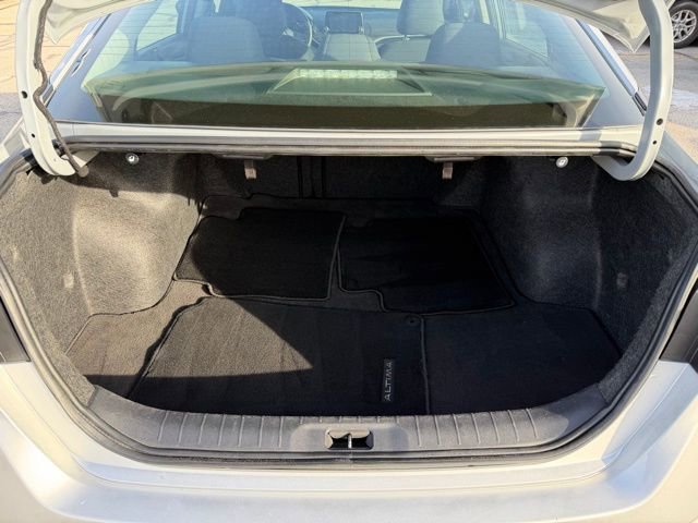 Used 2024 Nissan Altima 2.5 SV image 15