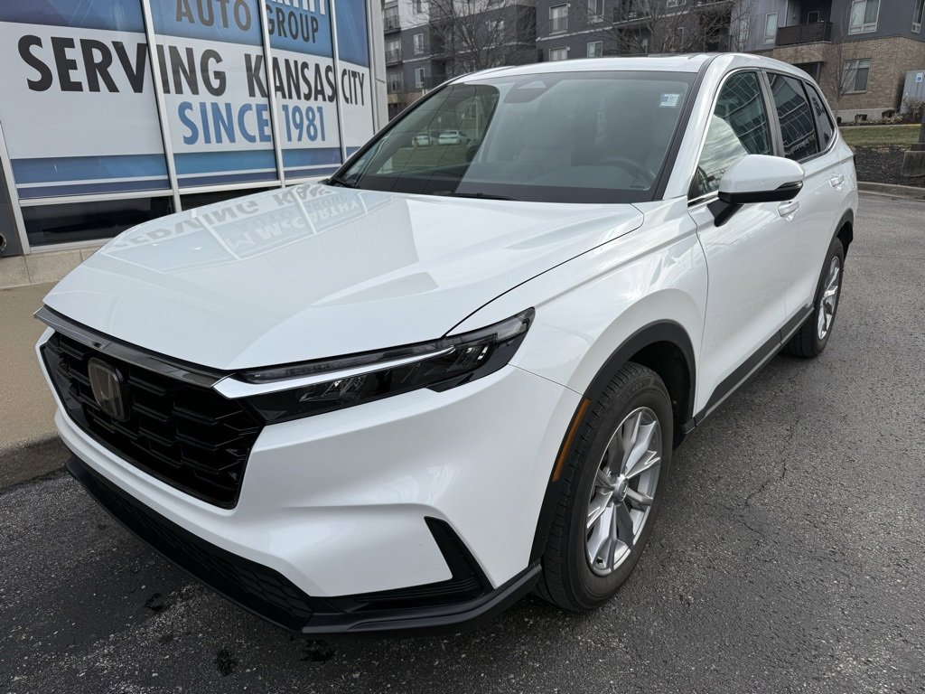 Used 2023 Honda CR-V EX image 2