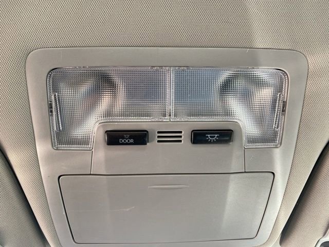 Used 2015 Toyota Avalon XLE FWD image 20