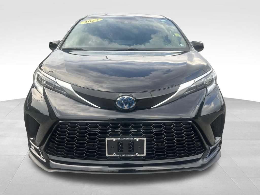 Certified 2023 Toyota Sienna XSE AWD/4WD image 8