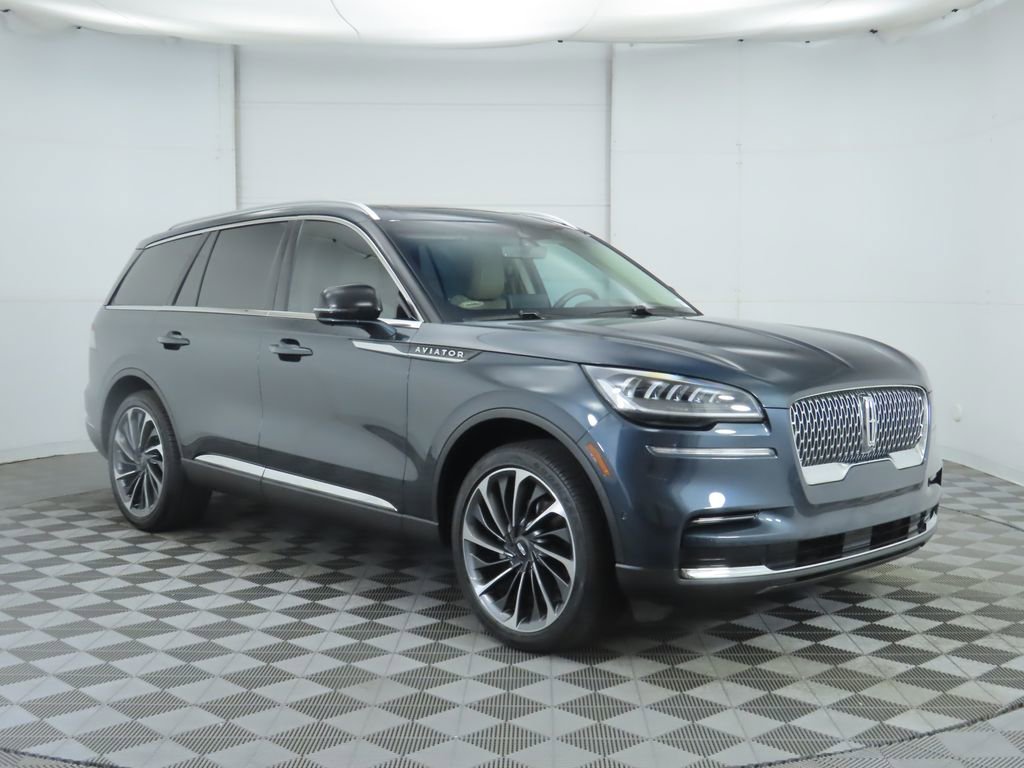 Used 2022 Lincoln Aviator Reserve w/ Equipment Group 201A image 3