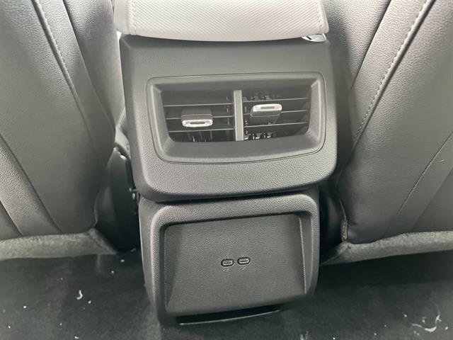 New 2026 Chevrolet Equinox EV LT image 18