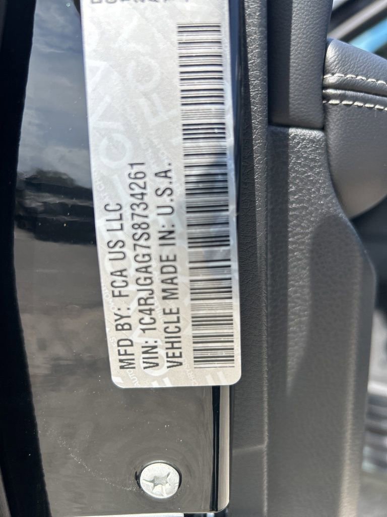 New 2025 Jeep Grand Cherokee Laredo X w/ Luxury Tech Group I image 45