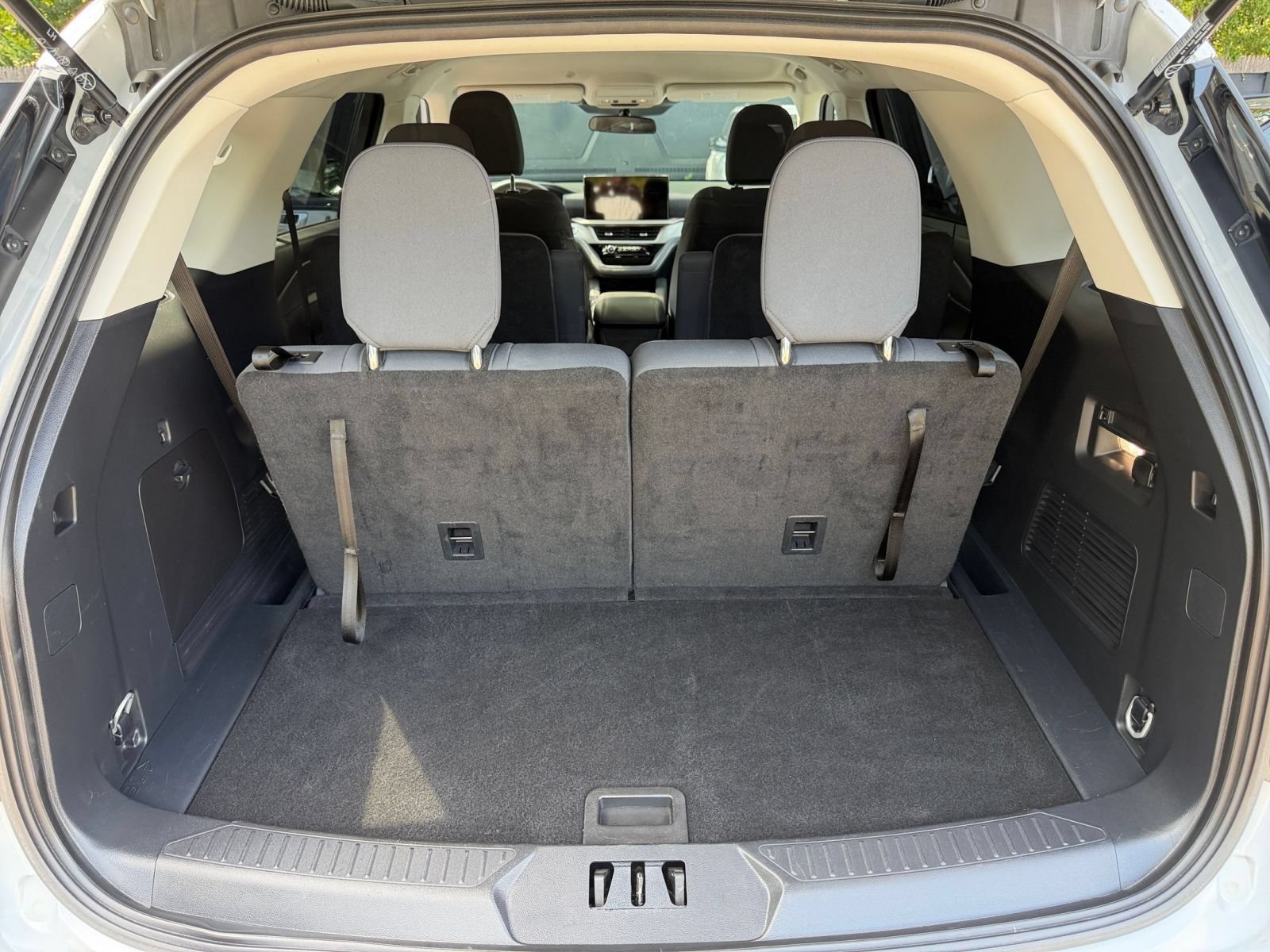 Used 2026 Ford Explorer Active AWD/4WD image 31