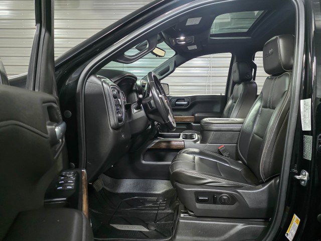 Used 2019 Chevrolet Silverado 1500 High Country w/ Technology Package AWD/4WD image 15