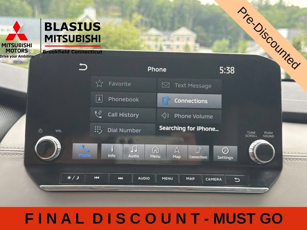 Used 2023 Mitsubishi Outlander SEL AWD/4WD image 34