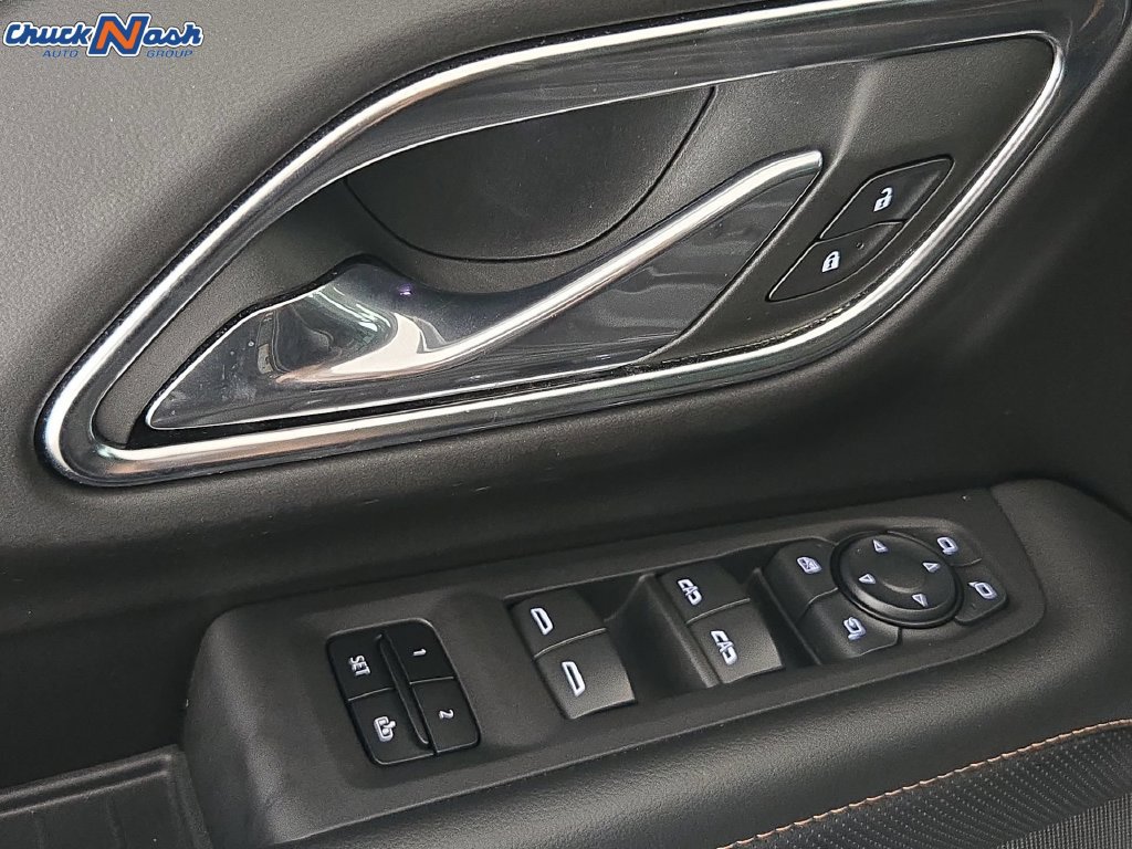 Used 2023 GMC Yukon AT4 w/ LPO, Floor Liner Package AWD/4WD image 29