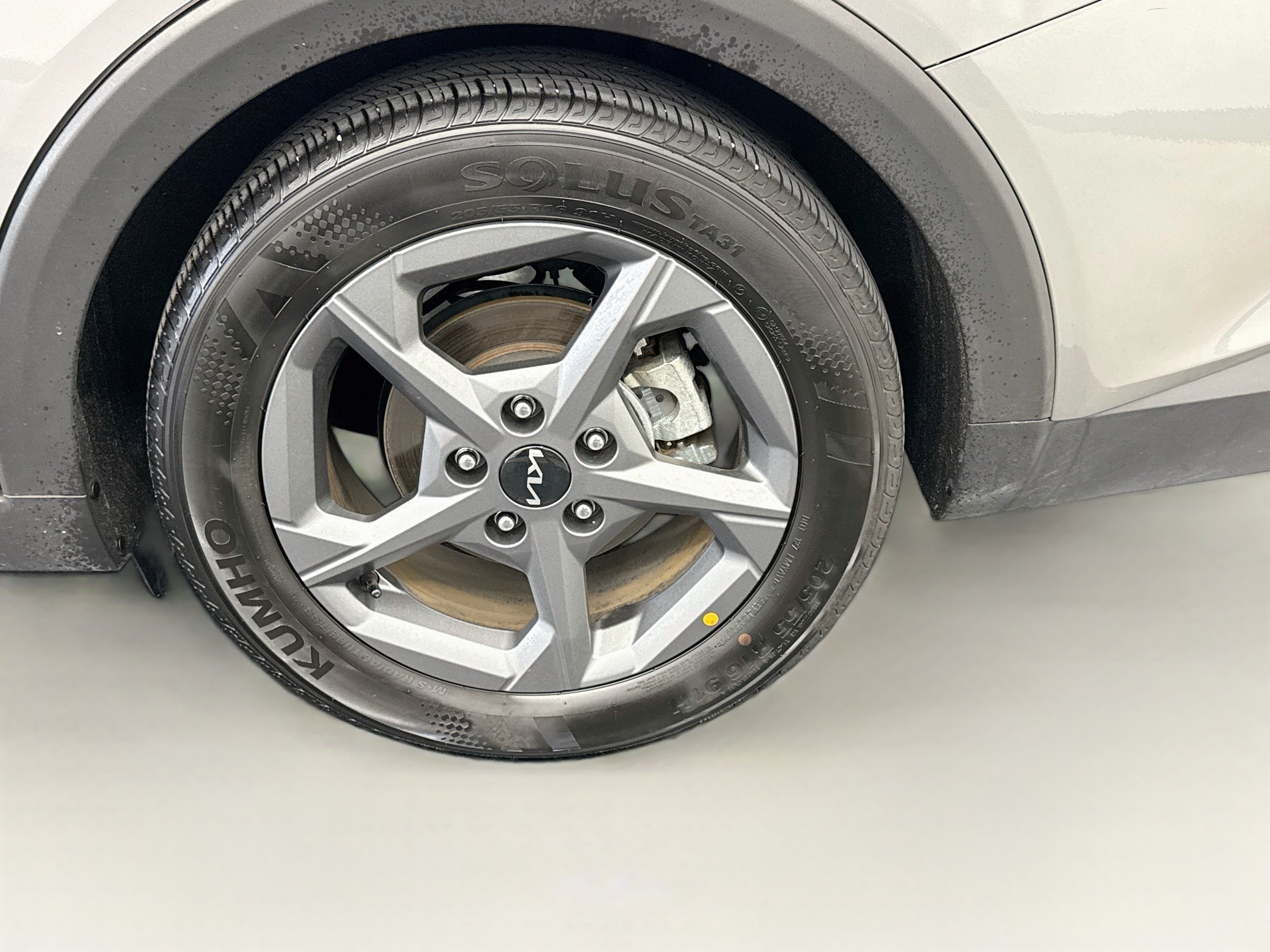 Used 2025 Kia K4 FWD image 11