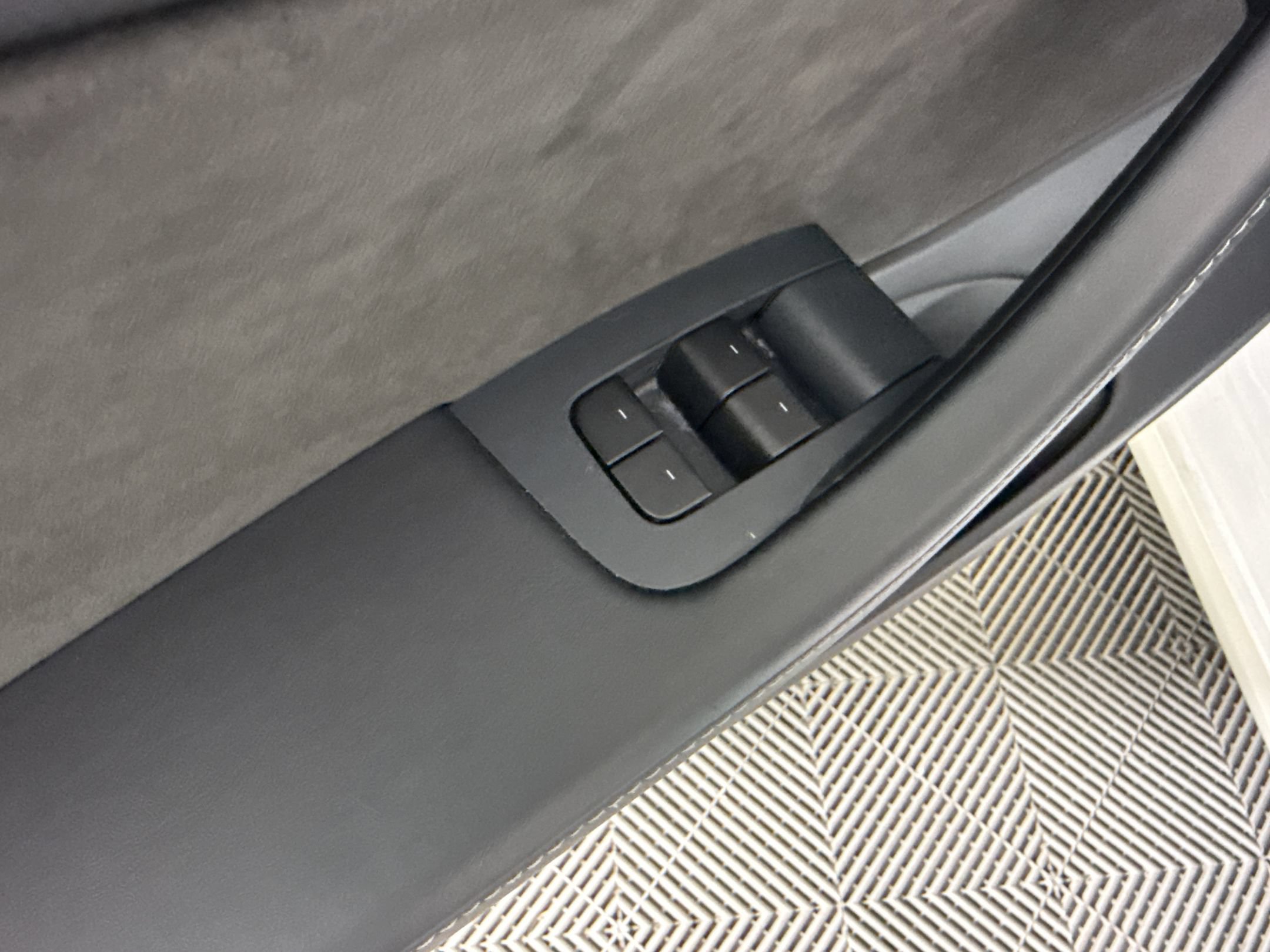 Used 2021 Tesla Model 3 Long Range AWD/4WD image 14