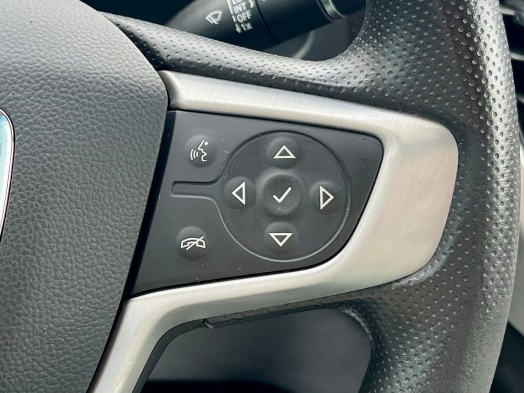 Used 2022 GMC Acadia SLE image 24