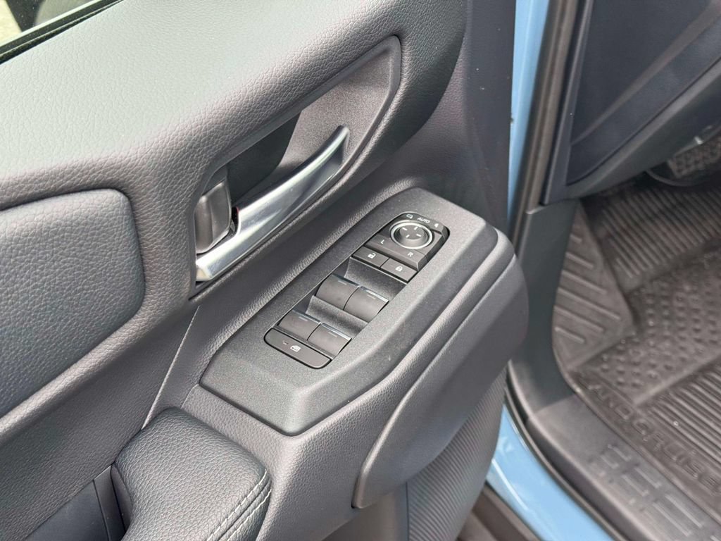 Used 2027 Toyota Land Cruiser AWD/4WD image 19