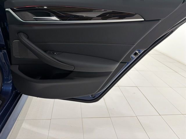 Certified 2023 BMW 530i xDrive w/ M Sport Package AWD/4WD image 21