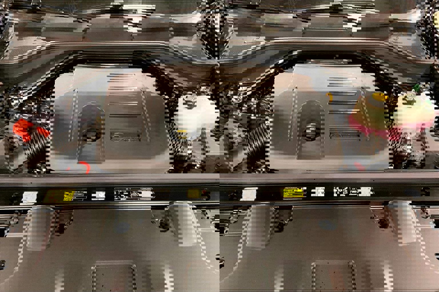 New 2026 Land Rover Range Rover SE image 16