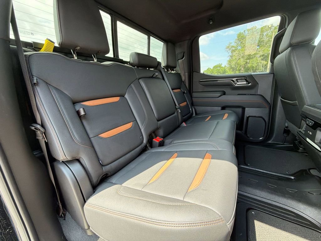 Used 2024 GMC Sierra 1500 AT4 w/ Technology Package AWD/4WD image 32