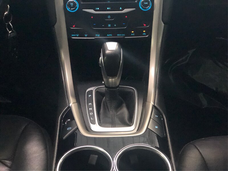 Used 2014 Ford Fusion Energi SE FWD image 25