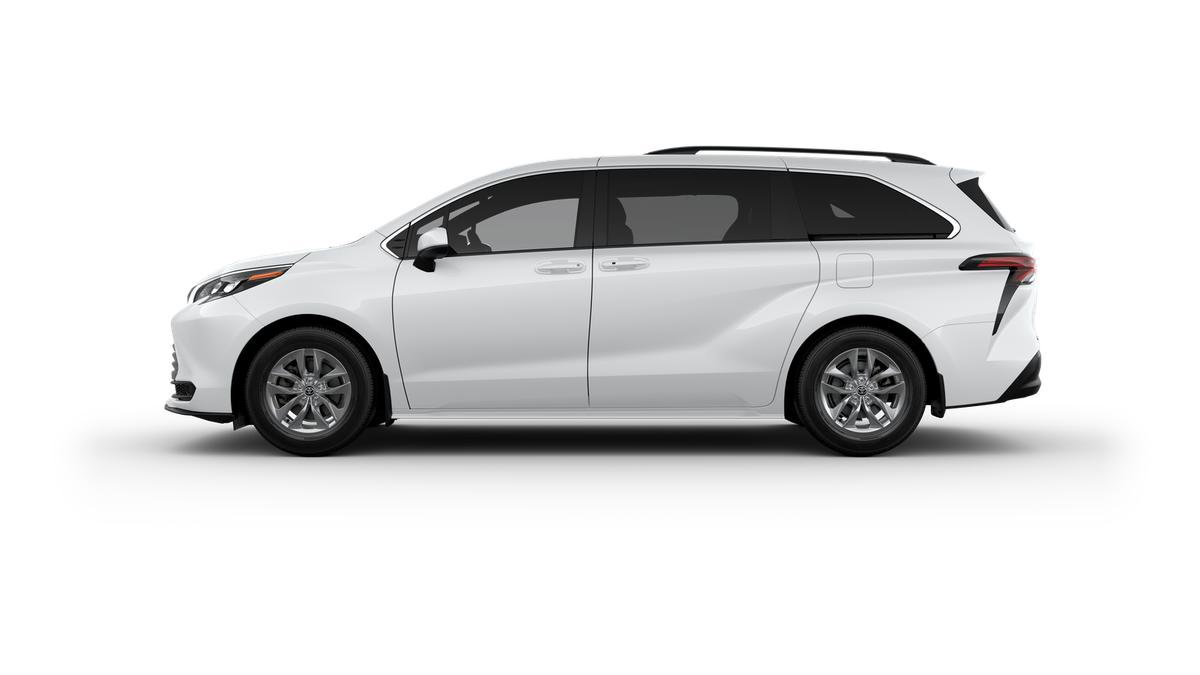 New 2025 Toyota Sienna LE w/ LE Plus Package image 4